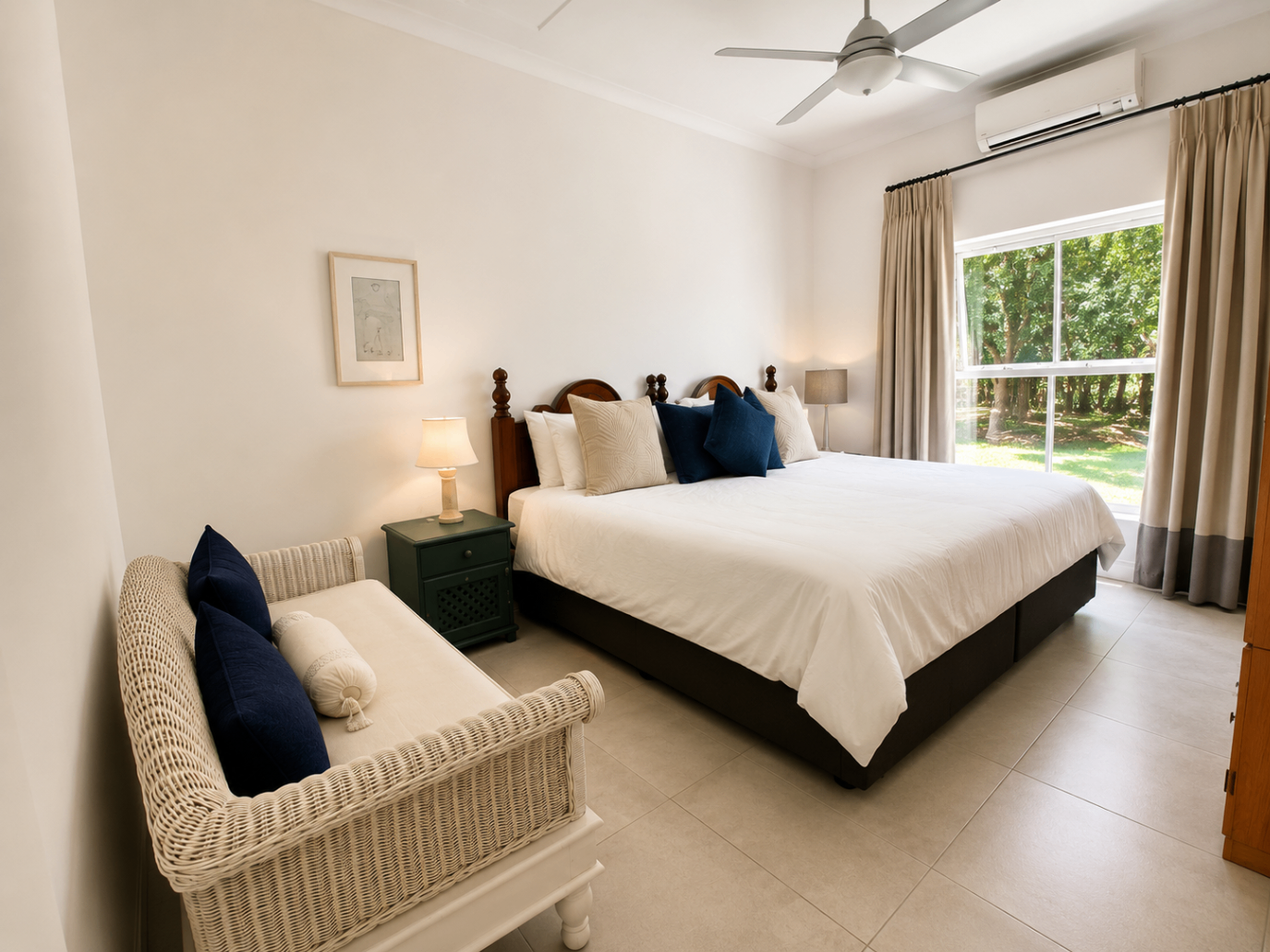 Wild Olive Manor House third bedroom with twin beds and garden view